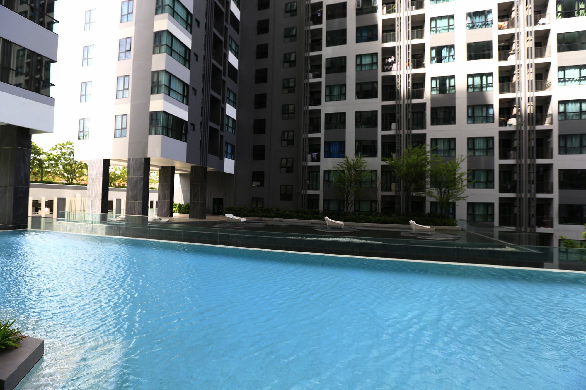 Ferienwohnung The Base Pattaya Exterior foto